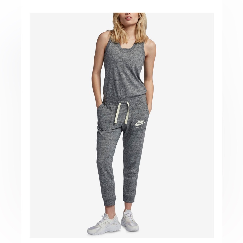 Nike Gym Vintage Jumpsuit size M color dark gray